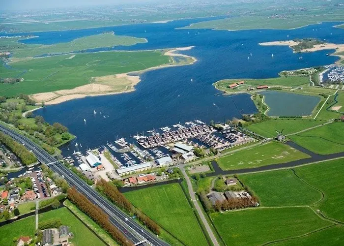 木屋 Houseboat Havenlodge 4 Persons Uitgeest